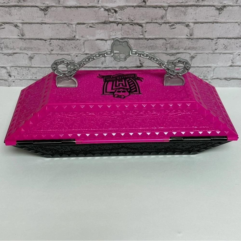 Monster High Create a Monster Design Lab Coffin Only 2011 Pink Black